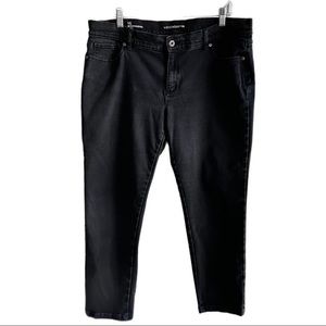 Liz Claiborne Boyfriend Skinny Jeans Black Size 16